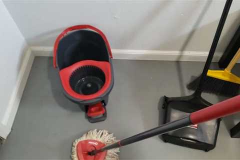 EASY-To USE? OCedar Easy Wring Microfiber Spin Mop Review Unboxing Demo Test